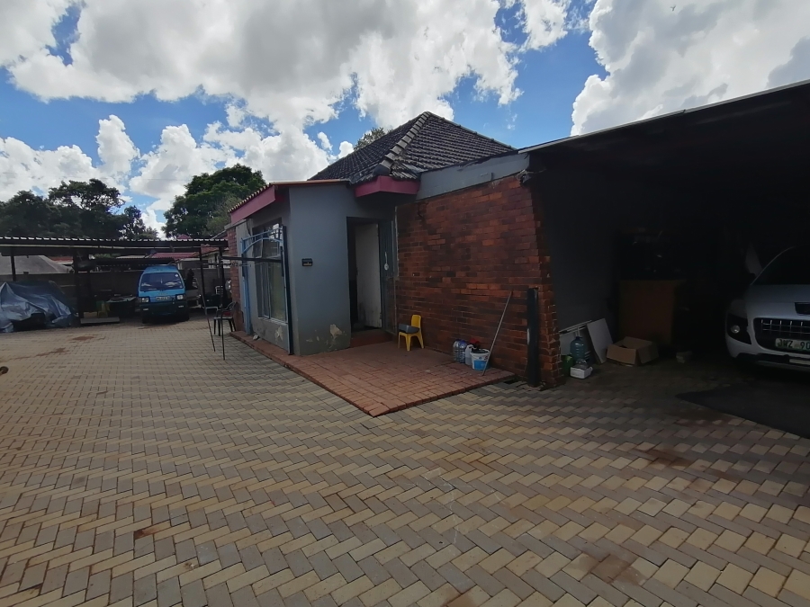 4 Bedroom Property for Sale in Stilfontein Ext 4 North West